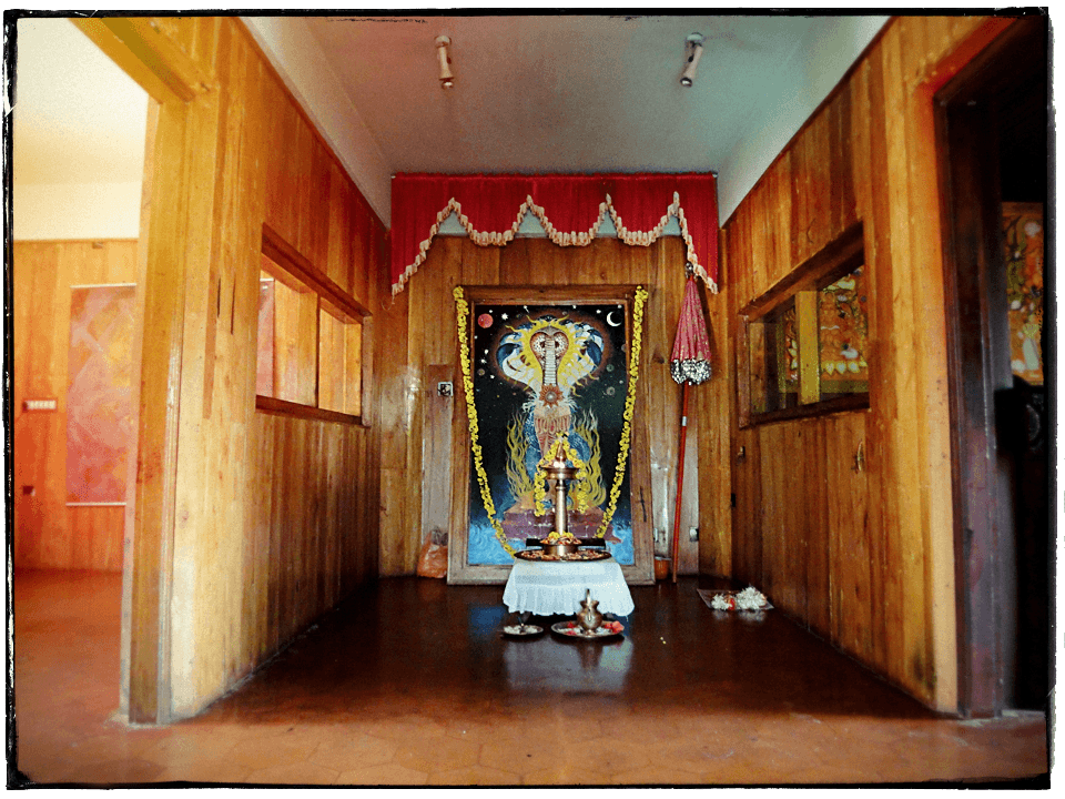 sama alttari lähempää nähtynä